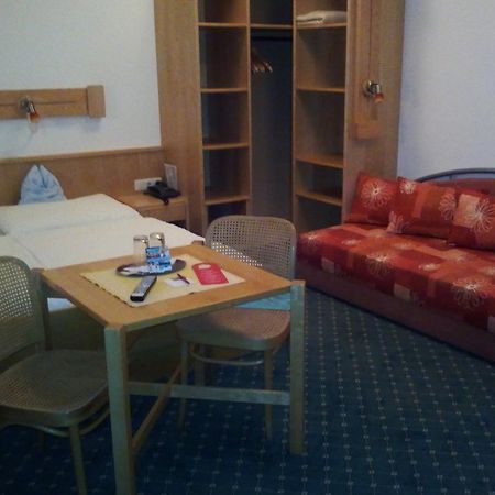 Hotel Zum Goldenen Hirschen Göstling an der Ybbs Eksteriør billede