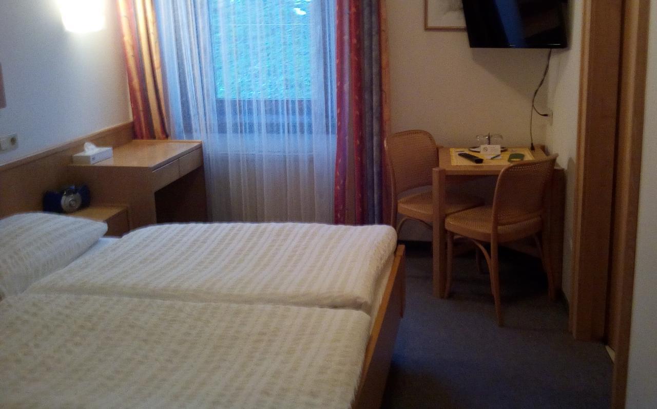 Hotel Zum Goldenen Hirschen Göstling an der Ybbs Eksteriør billede