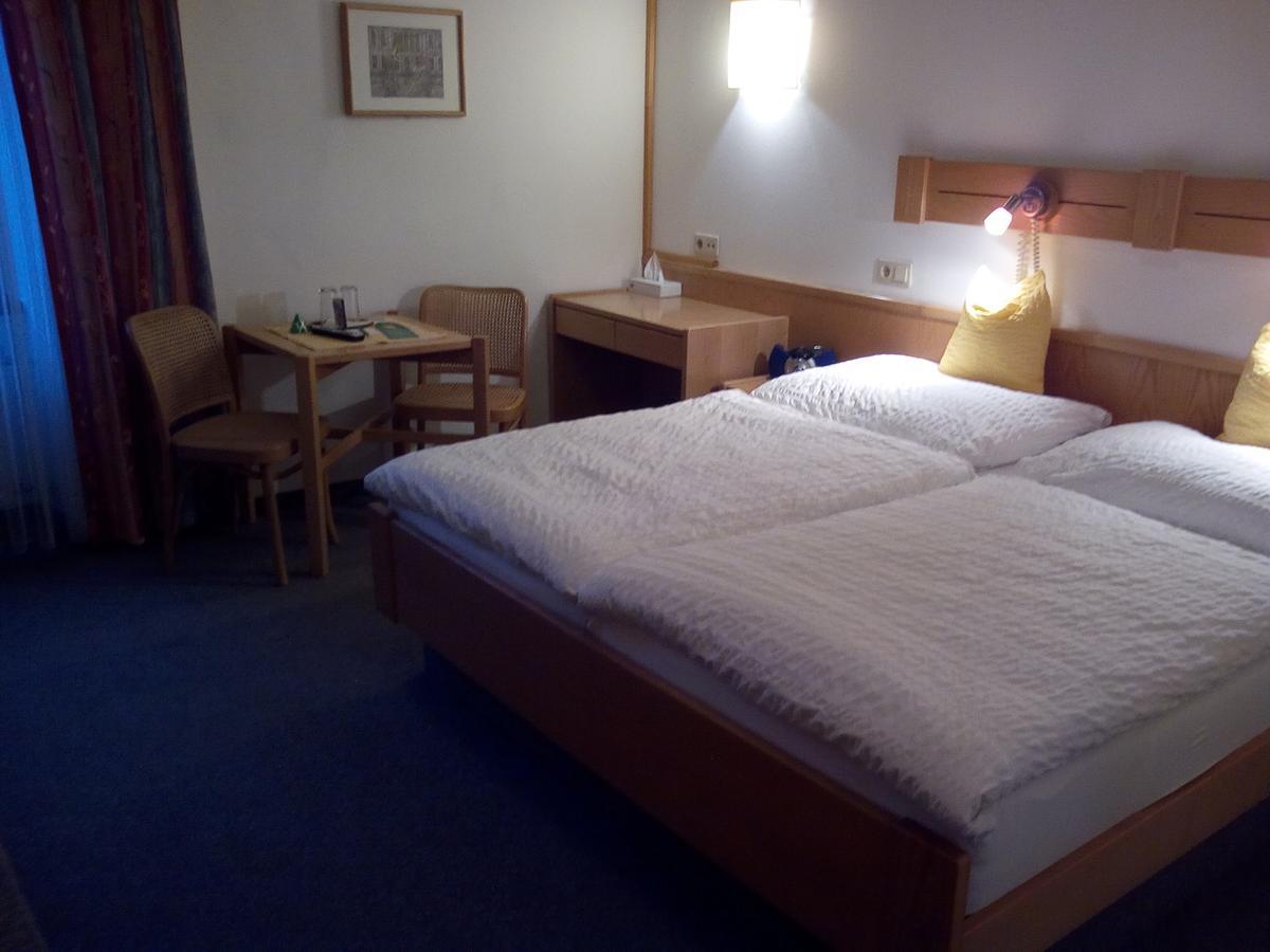 Hotel Zum Goldenen Hirschen Göstling an der Ybbs Eksteriør billede