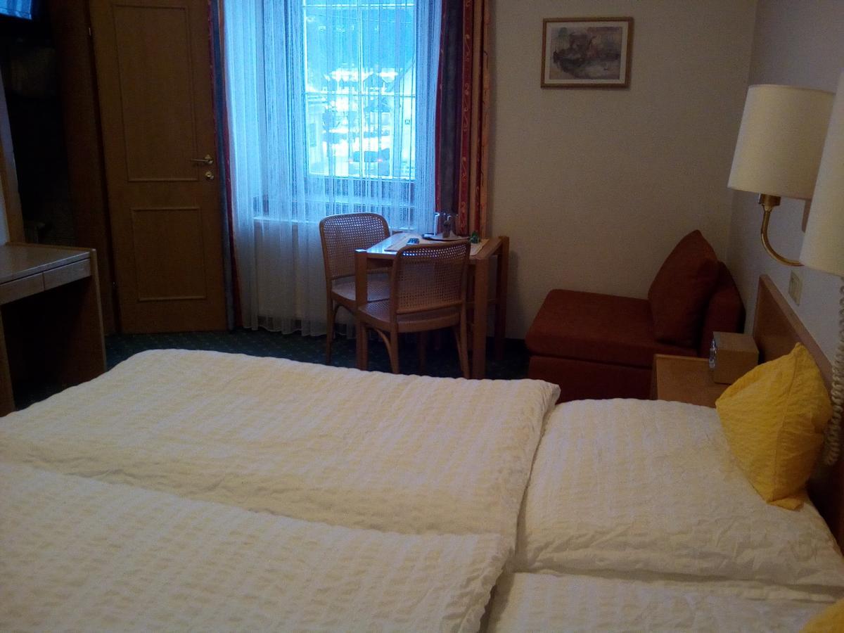 Hotel Zum Goldenen Hirschen Göstling an der Ybbs Eksteriør billede