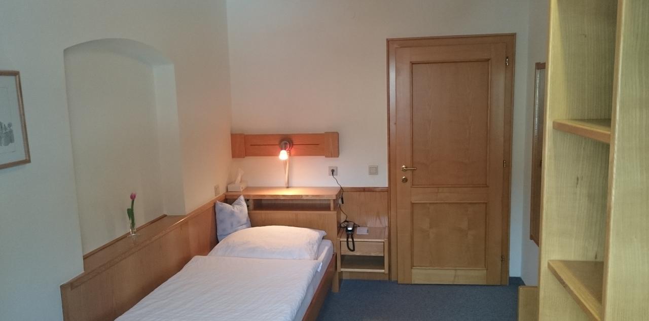 Hotel Zum Goldenen Hirschen Göstling an der Ybbs Eksteriør billede